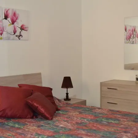 Mellieha Town Centre Bright & Spacious 3 Bedroom Apartment Exterior photo