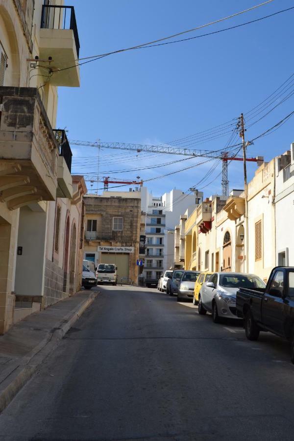 Apartment Town Centre Bright & Spacious 3 Bedroom