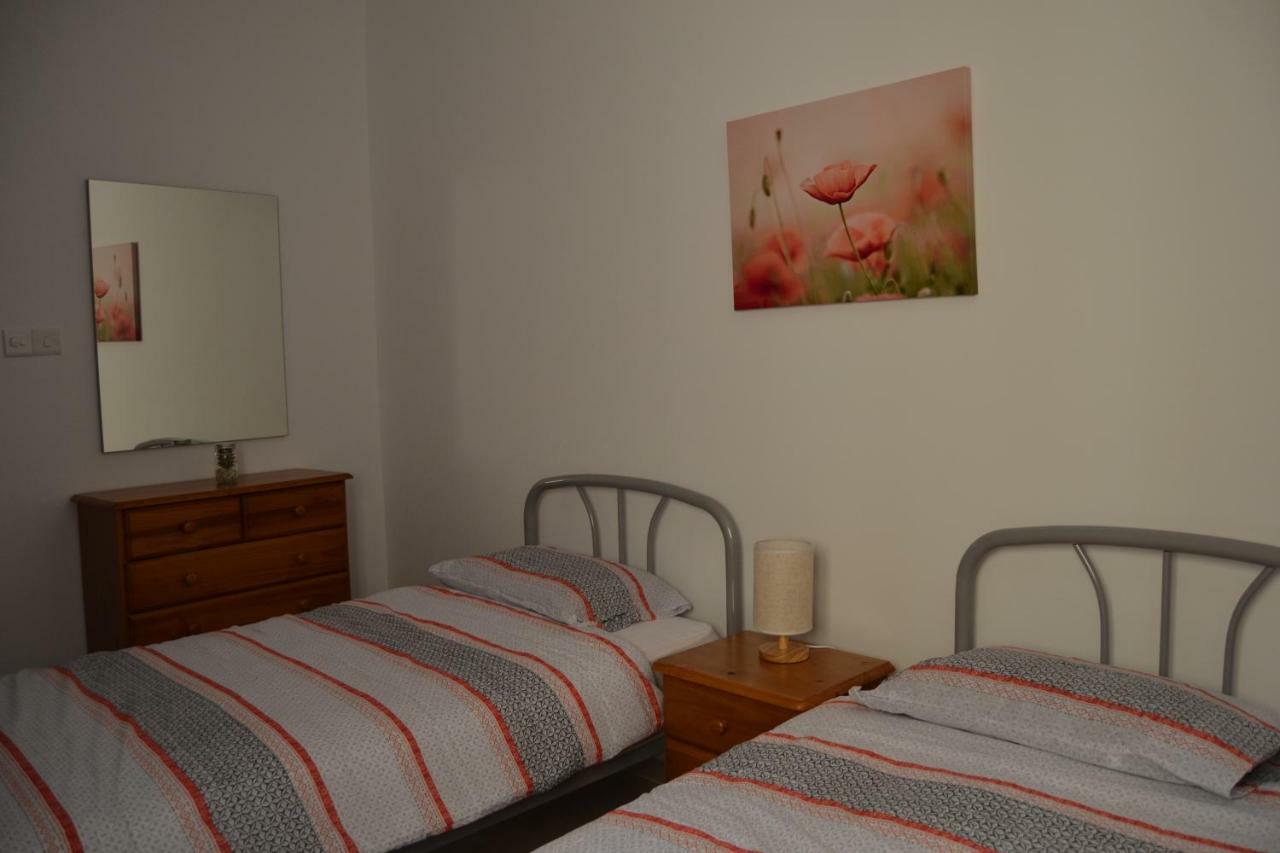 Apartment Town Centre Bright & Spacious 3 Bedroom