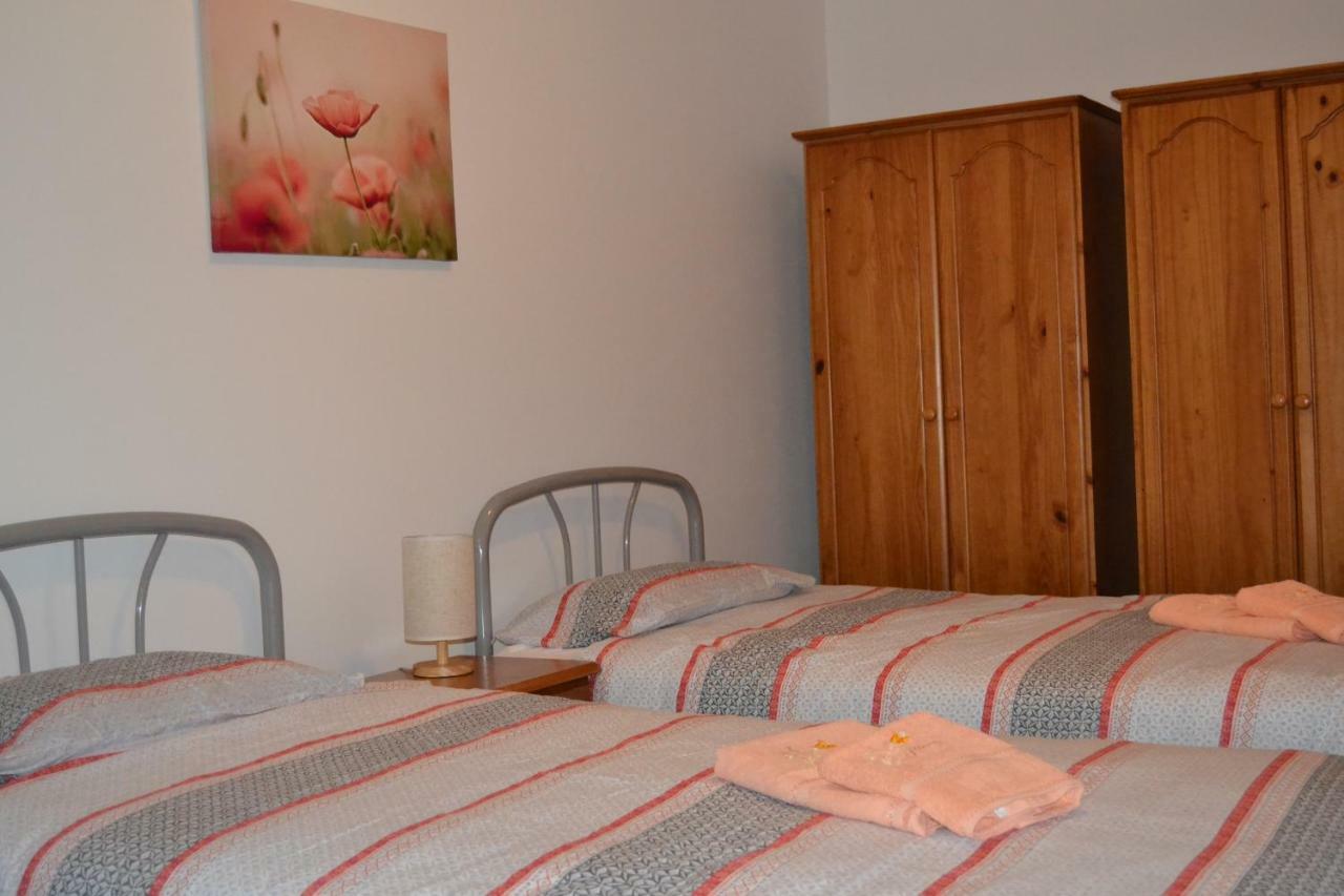 Town Centre Bright & Spacious 3 Bedroom Apartment Mellieħa