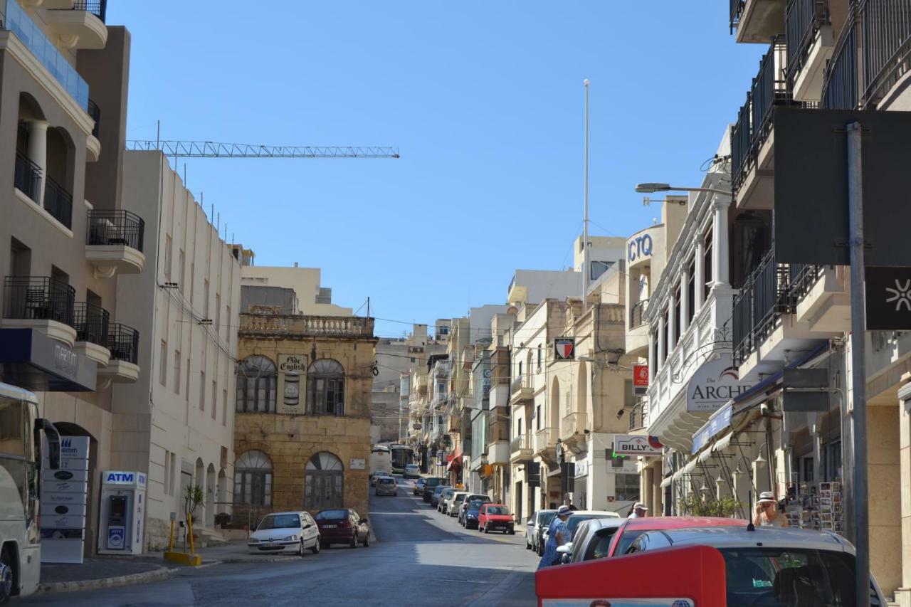 Apartment Town Centre Bright & Spacious 3 Bedroom